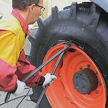 Montage pneu agricole